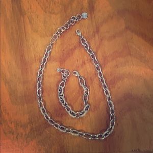 Silver and quarts necklace and bracelet